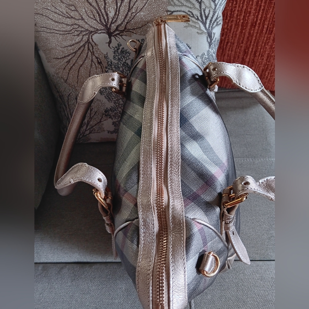 Burberry Metallic Leather Tote Bag - Picture 7 of 13